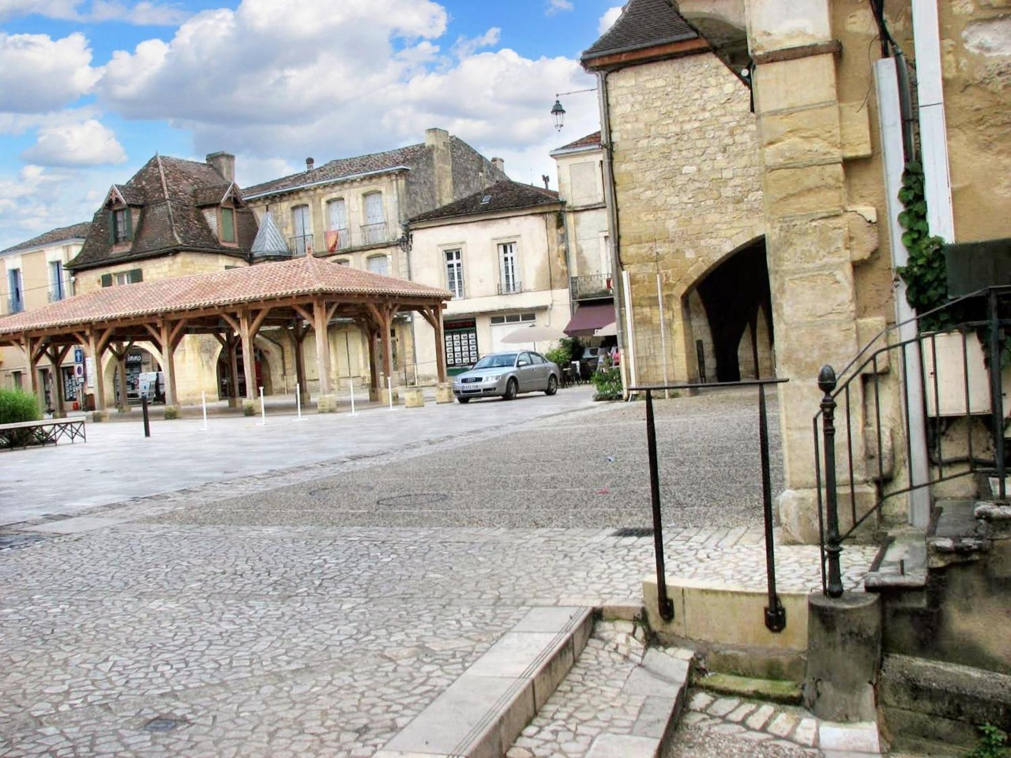 Studio Confortable Pres De Beaumont Du Perigord 60 M² Cheminee Bagian luar foto
